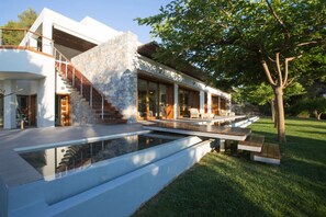 5 bedrooms, desk, soundproofing, Internet - Villa Terra Creta Luxury Retreat and Spa (Chania)