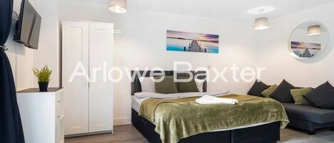 1 bedroom, desk, iron/ironing board, free WiFi