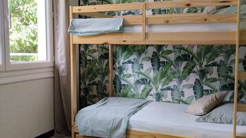 3 bedrooms, WiFi, bed sheets