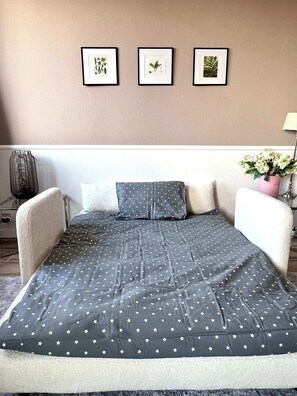 1 habitación, tabla de planchar con plancha, wifi y ropa de cama 