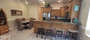 Condo, Multiple Beds, Kitchen (Island Time #4) | Dining