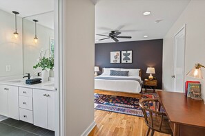 3 chambres, fer et planche à repasser, lit parapluie, Wi-Fi