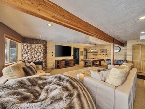Smart TV, fireplace, foosball, stereo