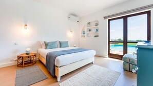 5 soverom, strykejern/-brett, reiseseng for barn og wi-fi (inkludert)