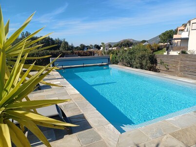 SEASIDE VILLA PADULINA WITH SWIMMING POOL