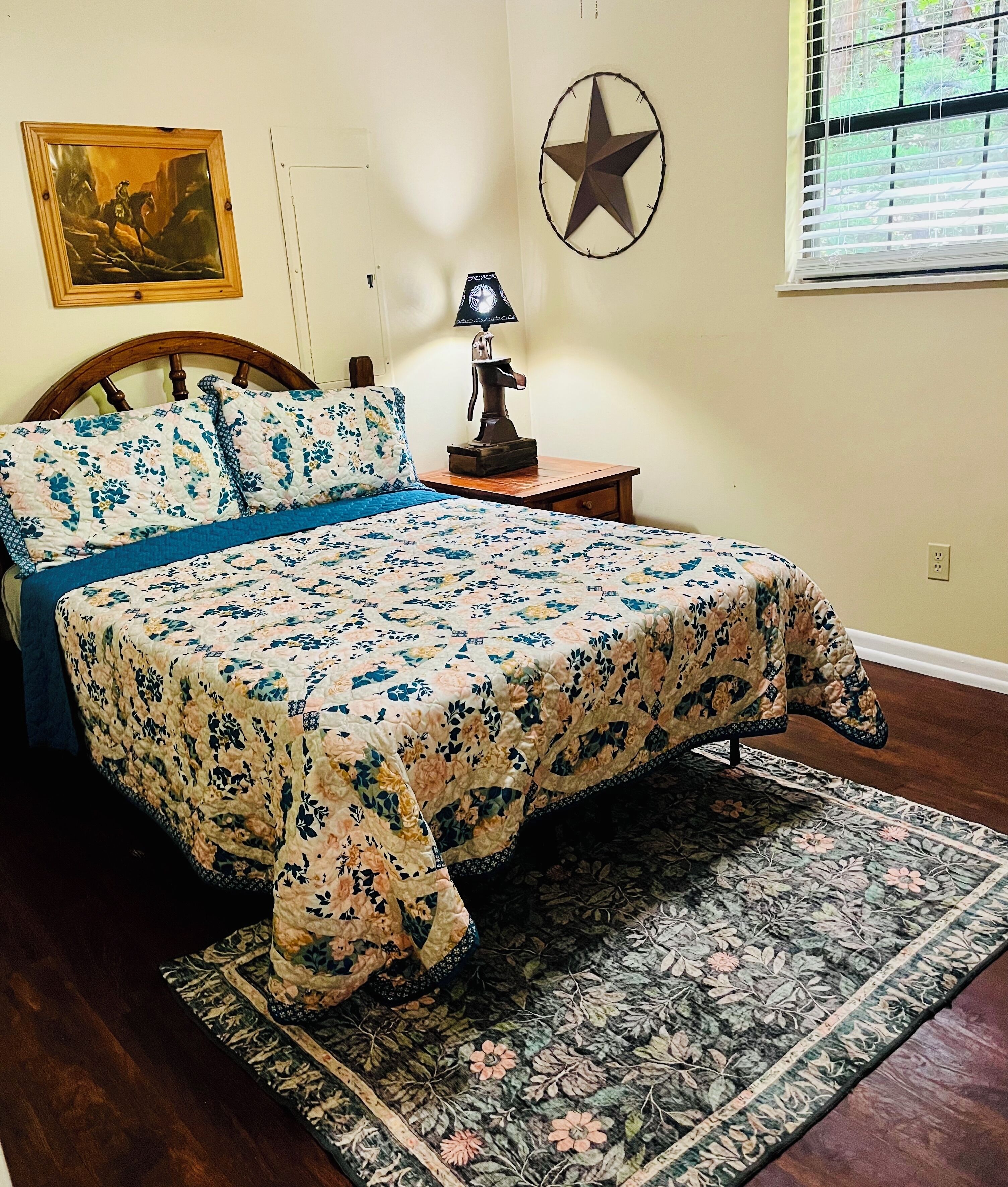 2 bedrooms, iron/ironing board, travel crib, free WiFi