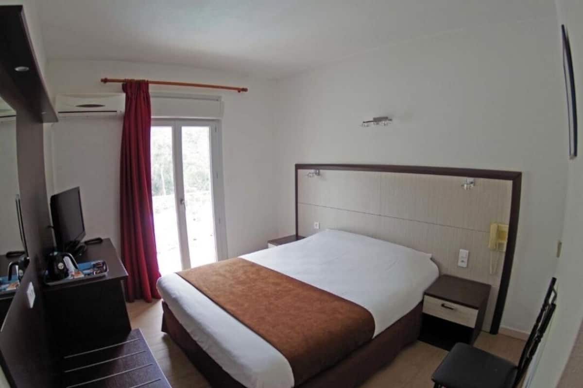 Classic Double Room, Balcony, Sea View