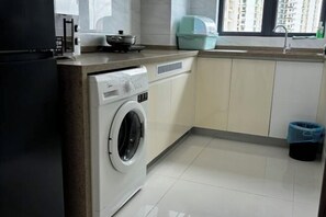 Iron/ironing board - Seaview 2B2R 6pax Condo Forest City C5-2404 (Gelang Patah)