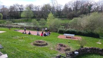 Enceinte de lâhĂ©bergement