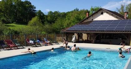 ZEcamping 3 étoiles piscine chauffée animations locatif TV BBQ 28m2