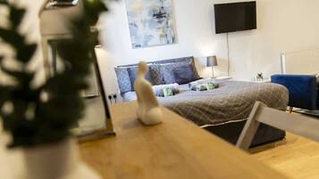 1 bedroom, iron/ironing board, WiFi, bed sheets