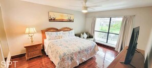 Condo, Plusieurs lits, patio, vue sur le jardin (Saida Towers IV #108) | 2 chambres, décor unique, ameublement unique