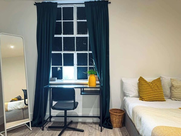 1 bedroom, iron/ironing board, WiFi, bed sheets