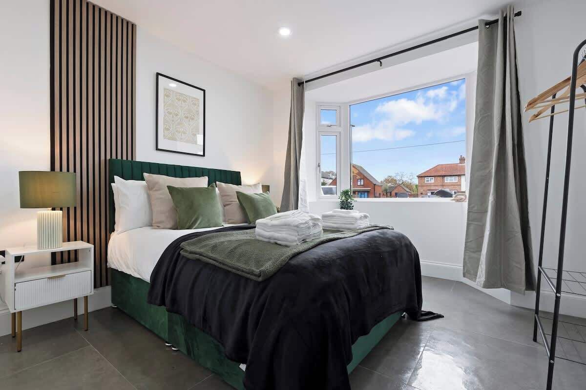 5 slaapkamers, een strijkplank/strijkijzer, wifi, beddengoed