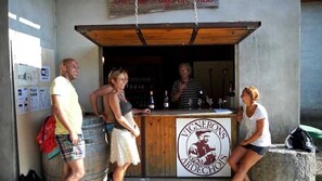 Bar (on property) - Camping 3 étoiles - ccaiiai (Ruoms)