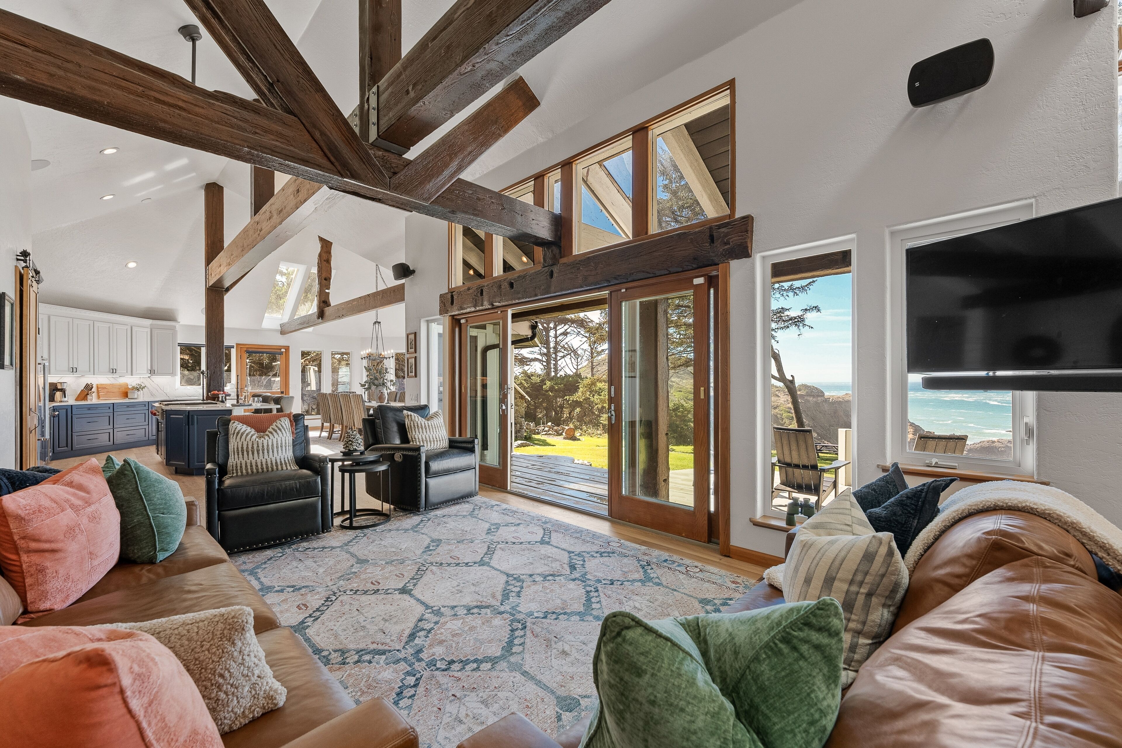 Télévision, cheminée, jeux vidéo