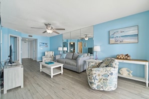 Condo, 1 King Bed with Sofa bed (Phoenix V 614) | Living area - Phoenix V 614 (Orange Beach)