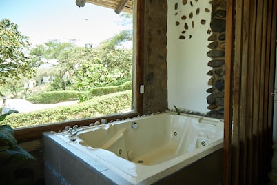 TUNAS & CABRAS HOTEL