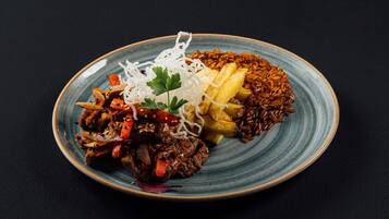 Comfort Suite, Resort View | Private kitchen