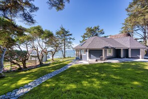 المنشأة من الخارج