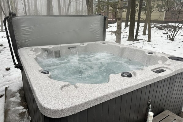 Bain à remous extérieur