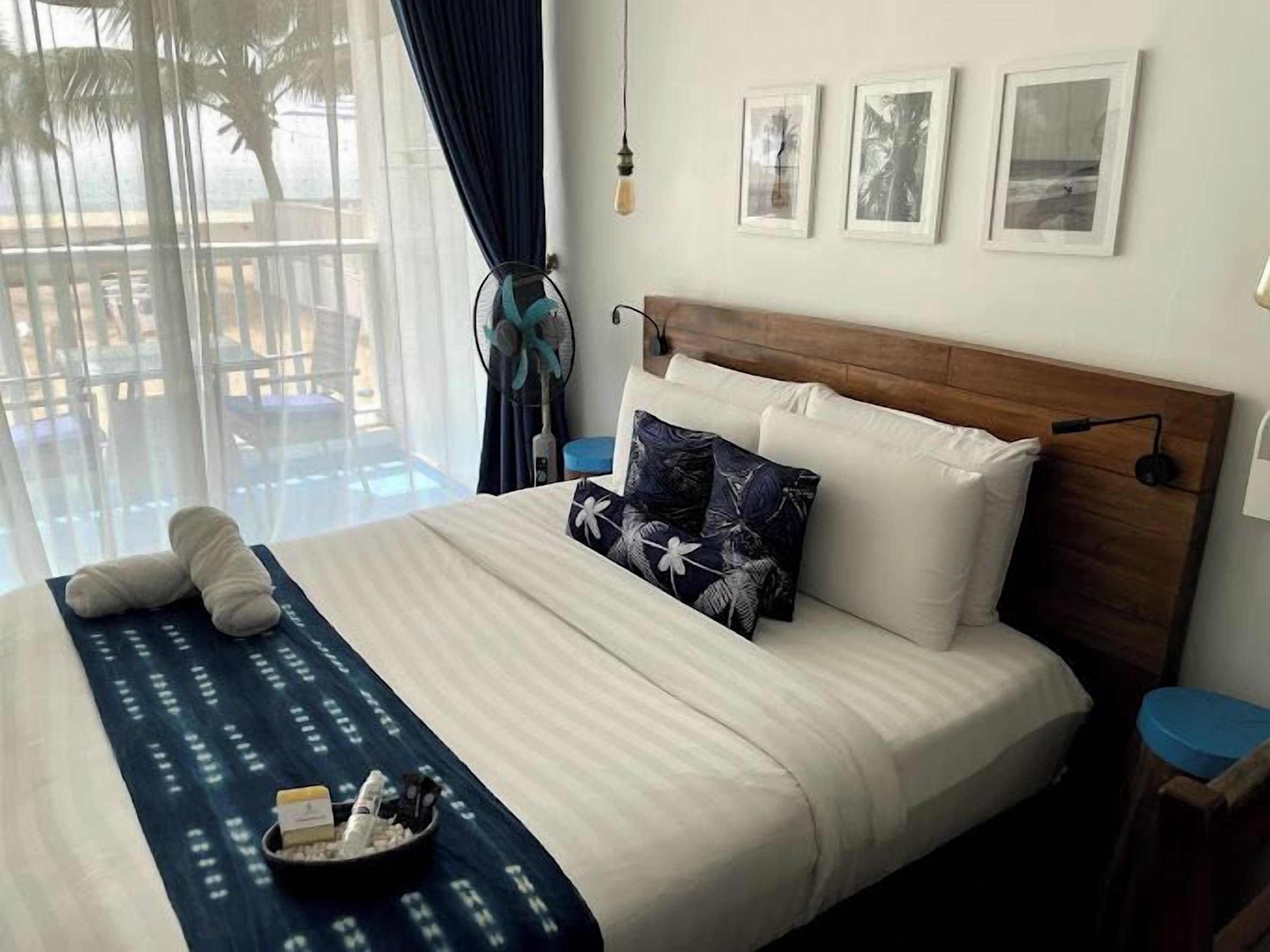 Familienzimmer, Balkon, Strandblick | Schreibtisch, laptopgeeigneter Arbeitsplatz, Verdunkelungsvorhänge