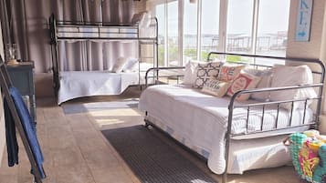 4 bedrooms, desk, iron/ironing board, WiFi