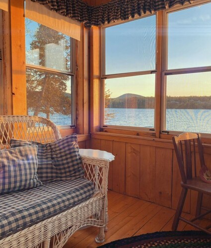 Charming cottage on Lake Willoughby w/ sun porch, private deck and dock.