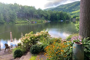 Property grounds - Soquilla Lakefront Home: Private Dock w/ Kayaks, Stunning Views, Dog Friendly (Sapphire)