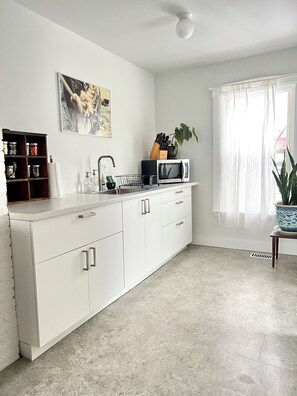Interior - West End's Diamond in the Rough 2-bedroom Apartment with Parking & WiFi (Portland)