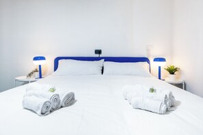 3 habitaciones, tabla de planchar con plancha, wifi y ropa de cama 