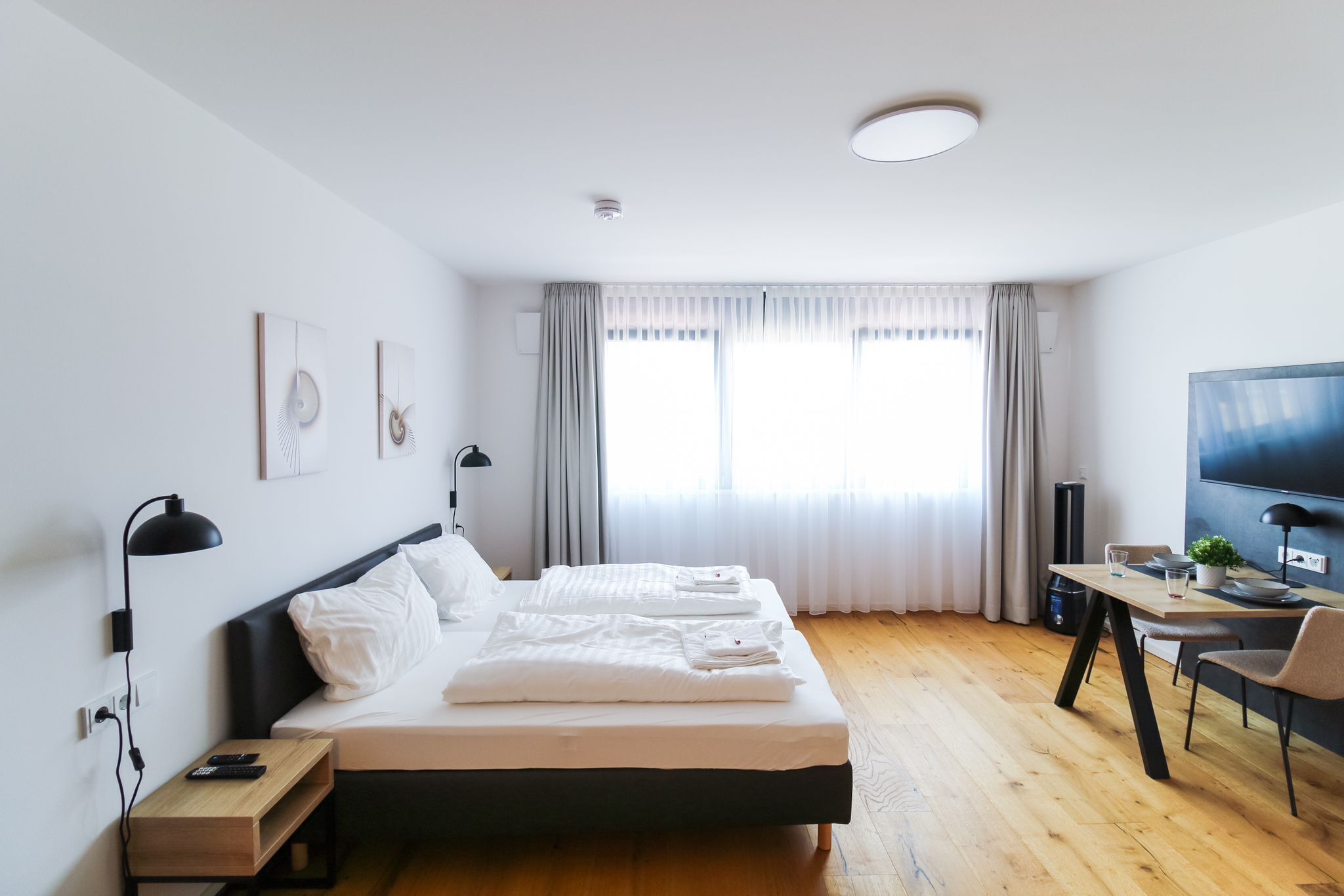 1 bedroom, travel crib, WiFi, bed sheets