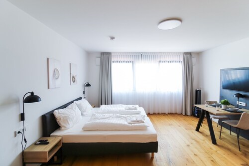 Großzügiges Apartment im 1.OG mit Lift in Berlin