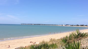 Beach nearby, sun loungers