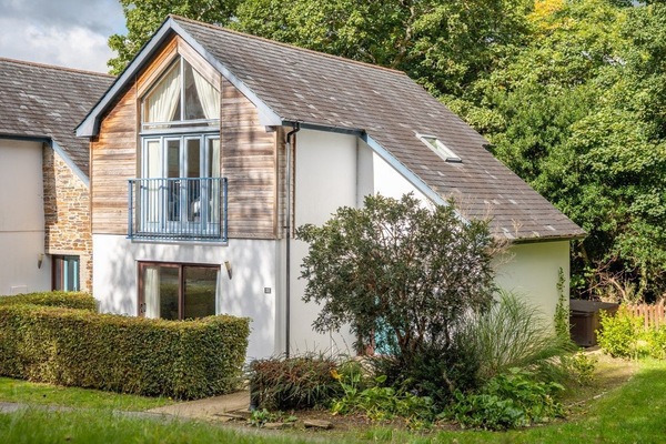 Haven cottage with hot tub