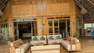 Façana frontal de l'allotjament