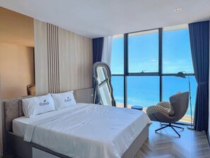 Apartment, 1 Bedroom, Ocean View | Egyptian cotton sheets, premium bedding, memory foam beds