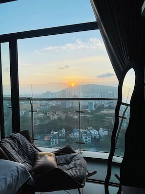 Apartment, 1 Bedroom, City View | 2 bilik tidur, cadar kapas Mesir, peralatan tempat tidur premium