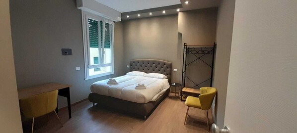 Deluxe Double Room 502 | In-room safe, desk, iron/ironing board, free WiFi - Stazione Tiburtina Roma (Rome)