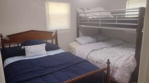 3 Schlafzimmer, Bügeleisen/Bügelbrett, WLAN, Bettwäsche