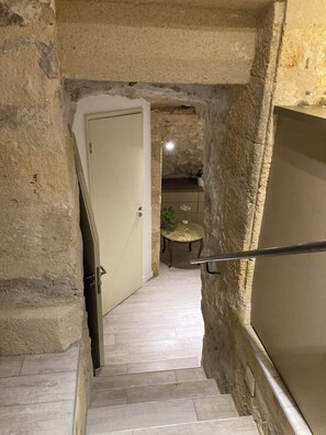 Interior - Le Discret A trip to Provence (Aix-en-Provence)