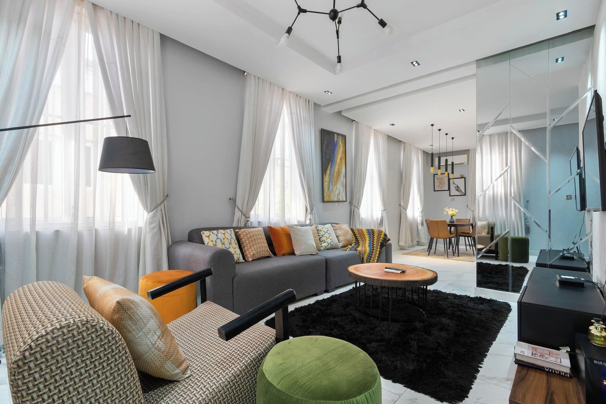 Familienapartment, Balkon, Stadtblick | Wohnbereich