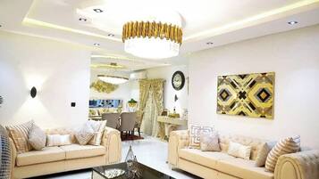 Family Apartment, Balcony, City View | Living area