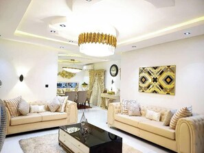 Family Apartment, Balcony, City View | Living area