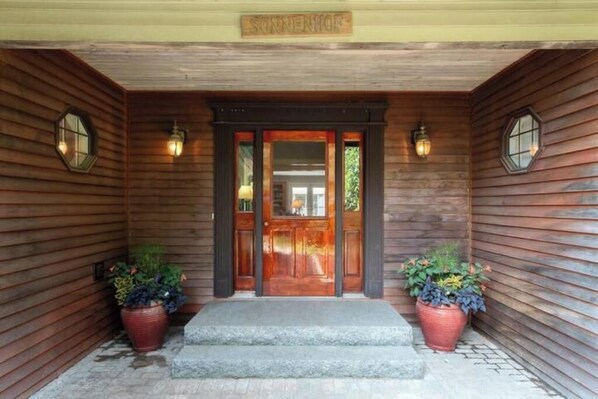 Exterior detail - Sonnenhof.. (Southwest Harbor)