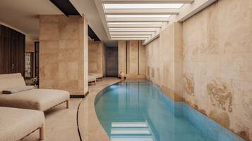 2 treatment rooms, massages