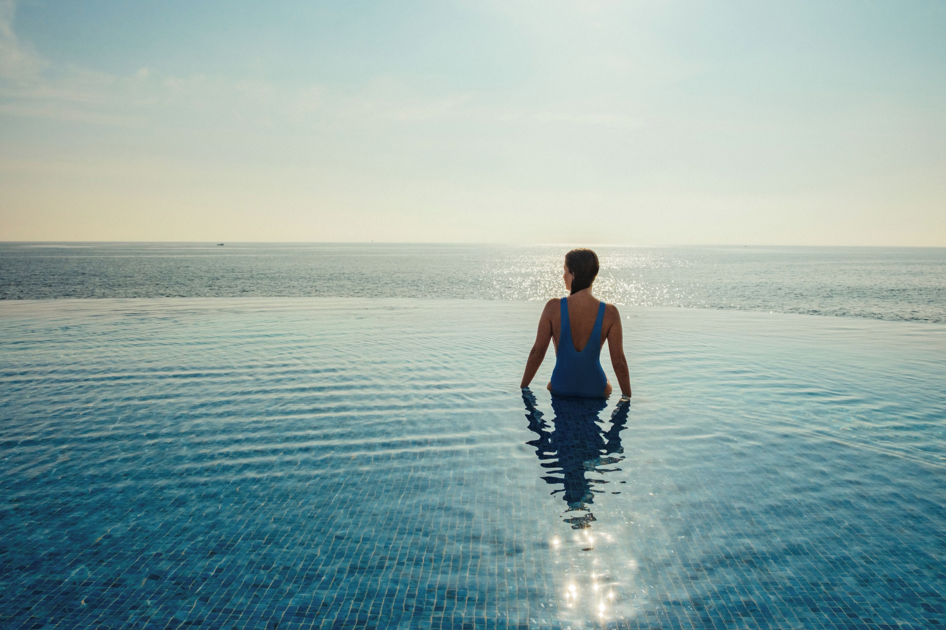 Indoor pool, 2 outdoor pools, pool umbrellas, sun loungers