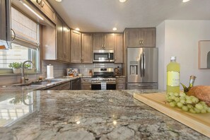 Microwave, oven, stovetop, dishwasher