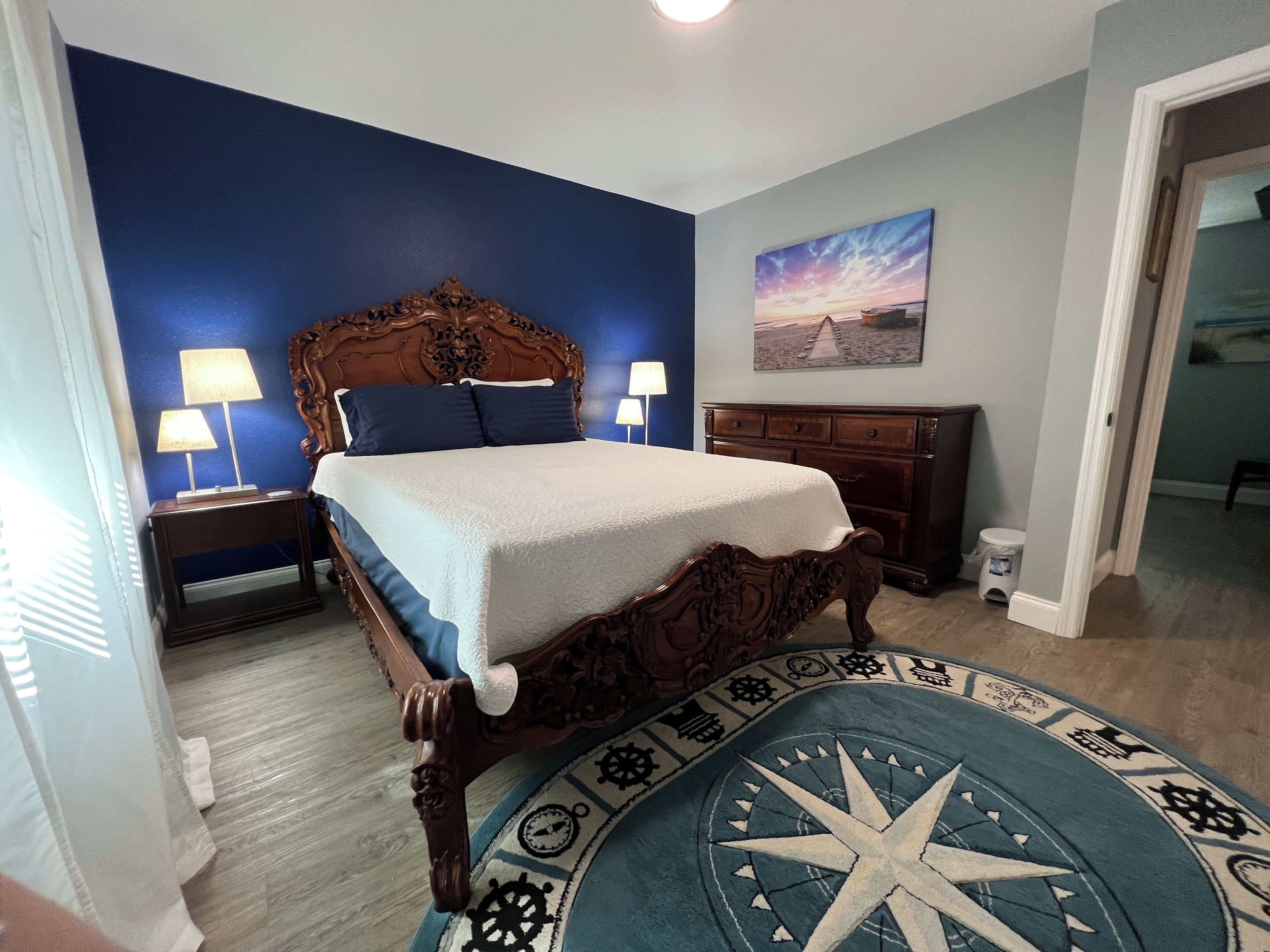 2 bedrooms, desk, iron/ironing board, travel crib