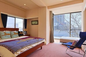 3 bedrooms, desk, iron/ironing board, WiFi - UNDER CURRENT ATAMI | Private Villa with Hot Springs & Fireworks View (熱海市)